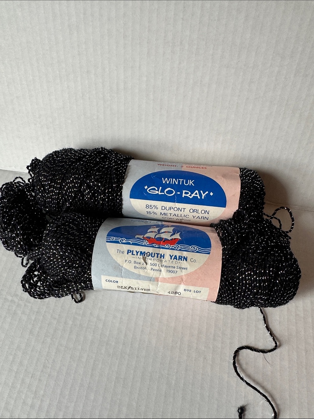 Wintuk 'Glo-Ray' Metallic Accent Yarn in Black and Silver 2 skeins